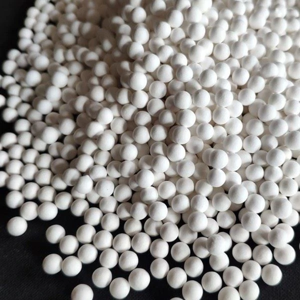 olefin purification alumina adsorbent
